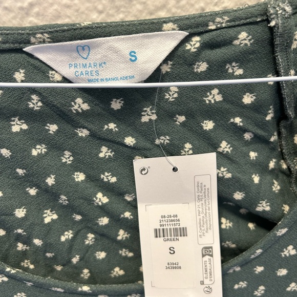 Green and white flowers dress from Primark - Picture 3 of 5